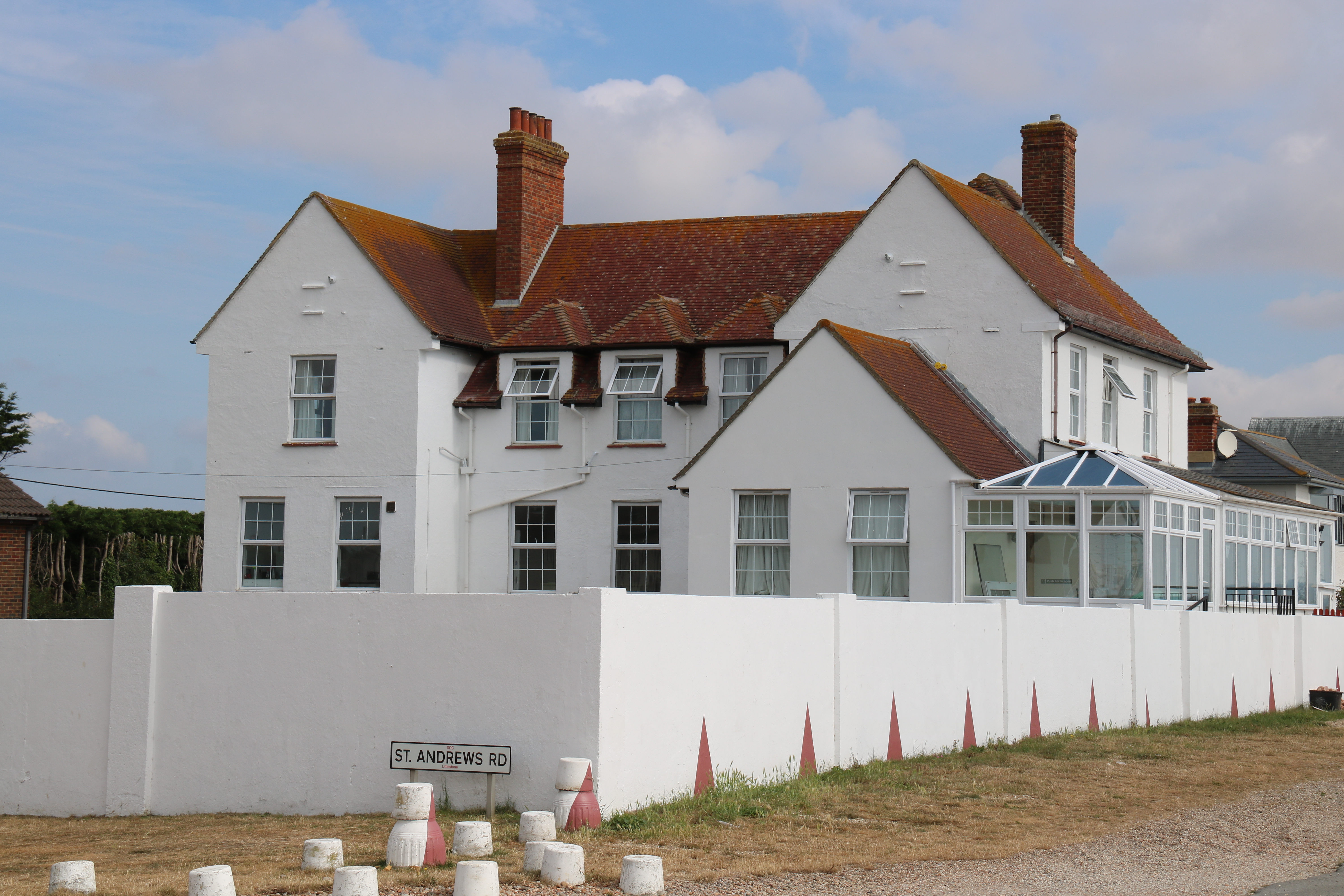 Front view of Foreshore House